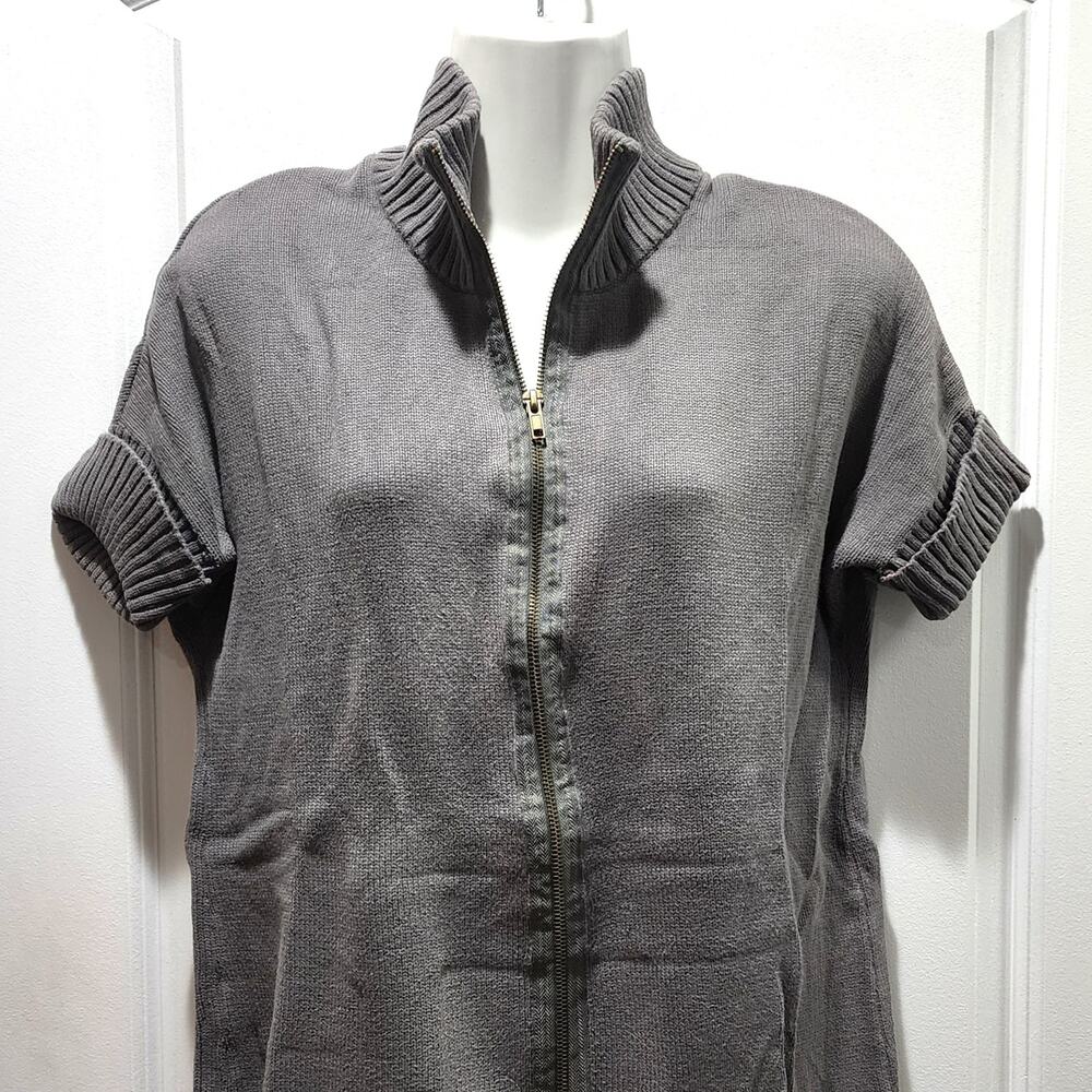 Xhilaration Greyish Tan Short Sleeve Zip Long Knit Sweater M - Picture 9 of 9